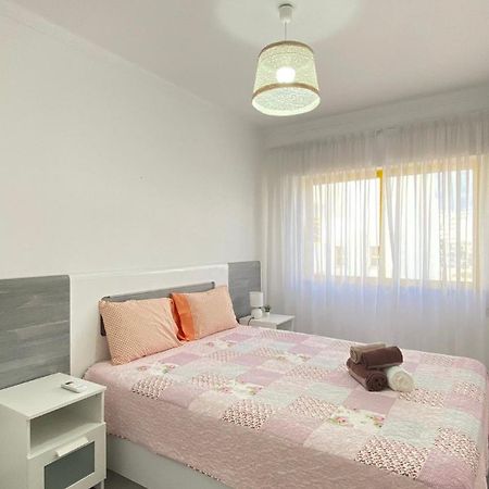 Quarteira Frente Praia II By Homeslow Rentals Extérieur photo